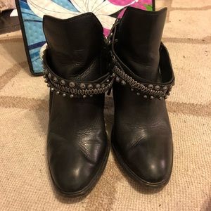 Dolce Vita leather booties